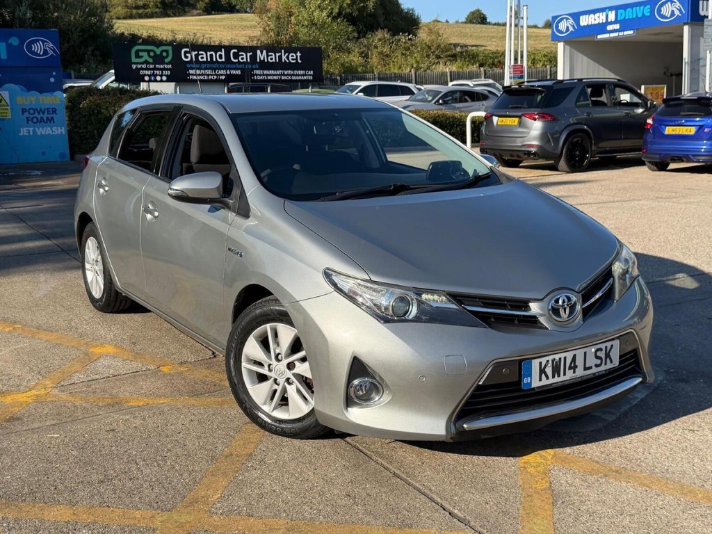 2014 Toyota AURIS